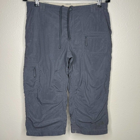 The North Face Women's Gray Mid-Rise 100% Nylon Capri Cargo Pants Sz 8 - Picture 1 of 10